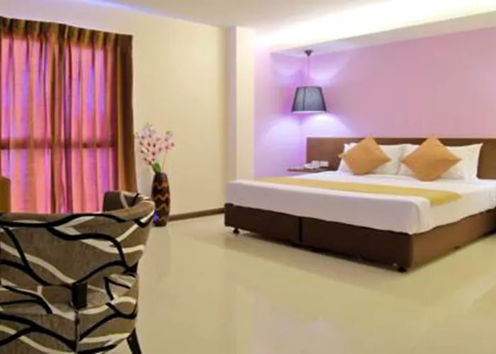 Grand Alpine 3* Бангкок